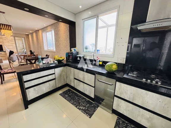 Imagem Apartamento Cobertura Duplex com 3 dormitórios e 2 vagas demarcadas - Marapé / Santos