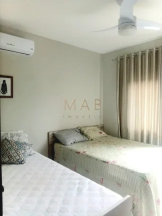 Imagem Apartamento à venda em Florianópolis-SC, Ingleses do Rio Vermelho: 2 quartos, 1 suíte, 1 sala, 2 banheiros, 1 vaga de garagem, 78m². Aproveite!