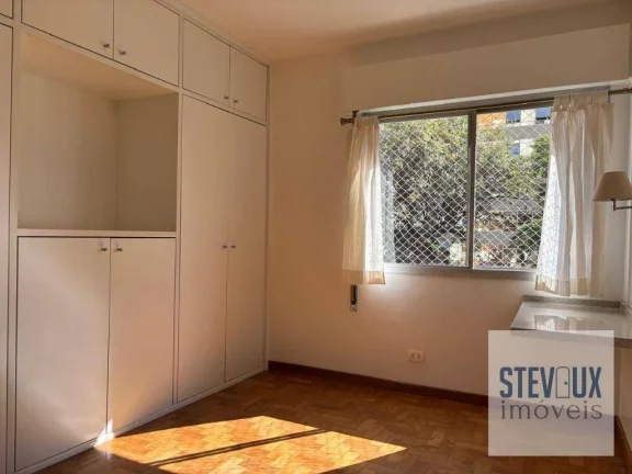 Imagem Apartamento reformado com lazer na melhor rua do Itaim Bibi