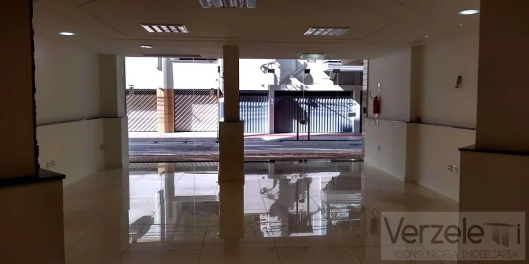 Imagem Sala Comercial para Venda em Balneário Camboriú / SC no bairro Centro
