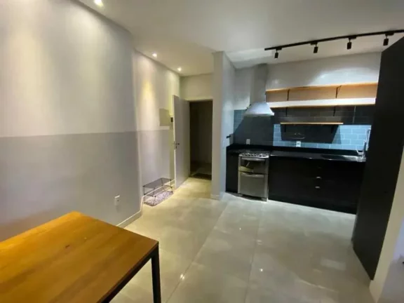 Imagem Apartamento mobiliado com 2 suítes e 2 vagas de garagem em Morretes, Itapema/SC