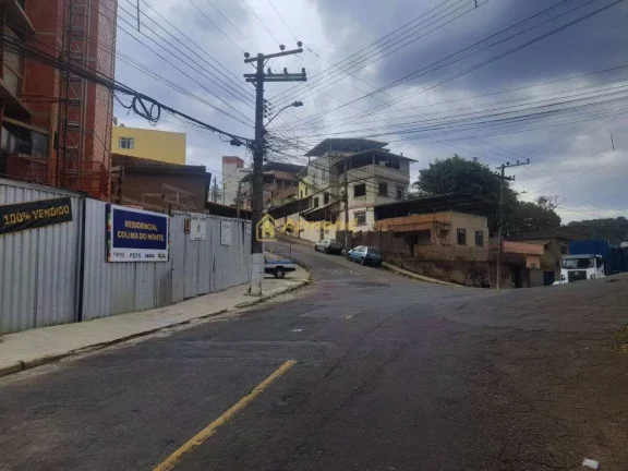 Imagem Casa à venda em Juiz de Fora, Monte Castelo, com 2 quartos, 120m2