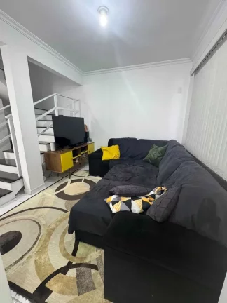 Imagem Sobrado com 4 dormitórios amplos sendo 1 suíte e 4 vagas - Bom Retiro, Joinville/SC