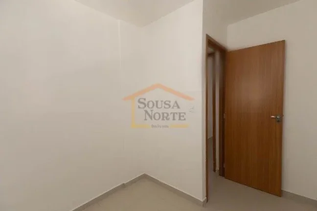 Imagem Apartamento aconchegante à venda na Água Fria, 2 dormitórios, 1 banheiro, cozinha com gabinete em...
