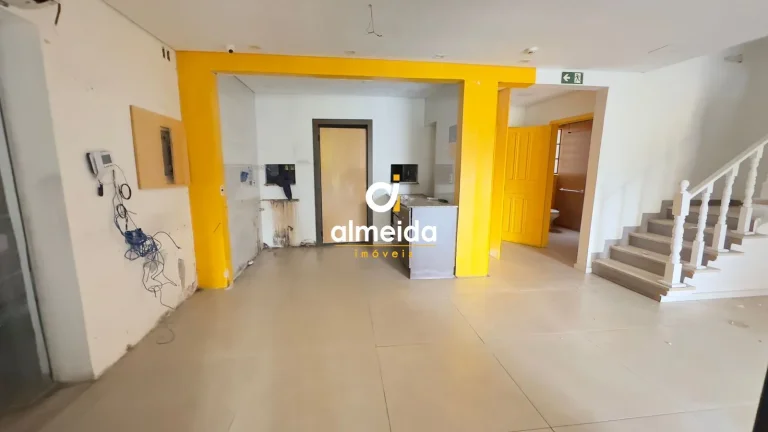 Imagem Casa Comercial 3 dormitórios para alugar Centro Santa Maria/RS
