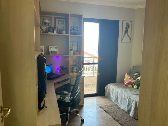 Imagem Apartamento à venda com 216 m² de área útil, distribuído em 3 dormitórios, sendo 3 suítes, pr...