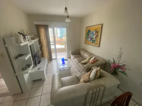 Imagem Apartamento mobiliado com churrasqueira a carvão e varanda na quadra mar na praia de Gravatá em Navegantes a venda pela Imobiliária Adriano Carpes