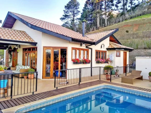 Casa à venda em Santo Antônio do Pinhal – SP | Piscina aquecida e vista para a Pedra do Baú