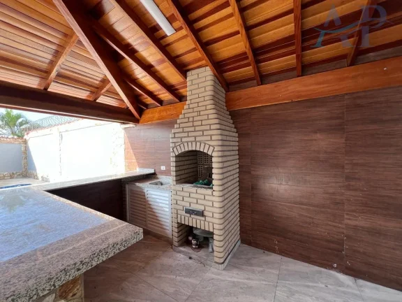Imagem Casa em Praia Grande com 4 Dormitórios perto da Praia