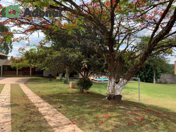 Imagem CHÁCARA COM CASA DE MADEIRA EM JUNDIAÍ, ACEITA APTO MENOR VALOR, CARROS