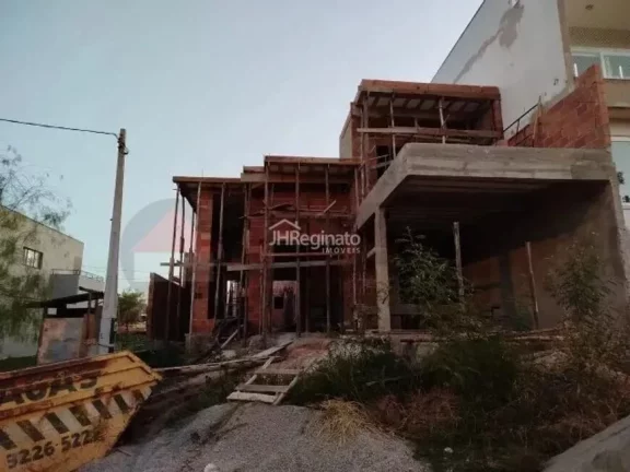 Imagem Casa em construção no Condomínio Jd. Portugal - Sorocaba