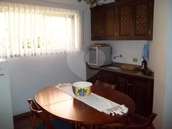 Imagem Casa à venda com 4 quartos, sendo 4 suítes, em Jardim Guedala, São Paulo - SP