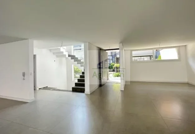 Imagem CASA DE CONDOMÍNIO À VENDA EM CAMPO BELO COM 4 DORMITÓRIOS