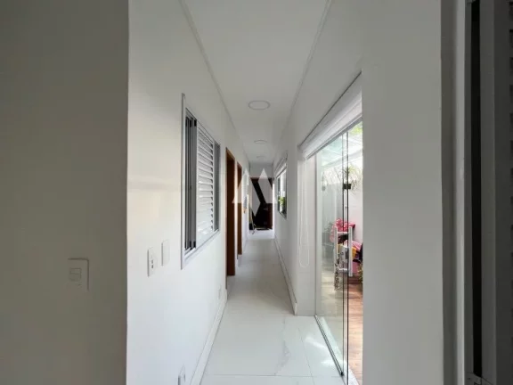 Imagem Casa com 4 quartos, piscina e 2 vagas à Venda, 180 m² na Vila Valença em São Vicente/SP
