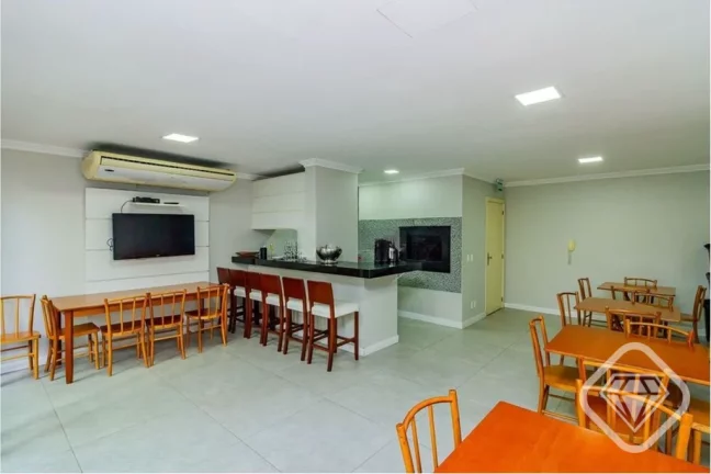 Imagem Apartamento desocupado e ensolarado com orientação leste e norte, oferecendo 64 metros quadrados d...