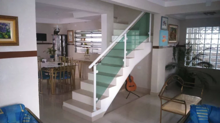Imagem Sobrado com 3 dormitórios à venda, 280 m² por R$ 850.000,00 - Santa Terezinha - São Bernardo do Campo/SP