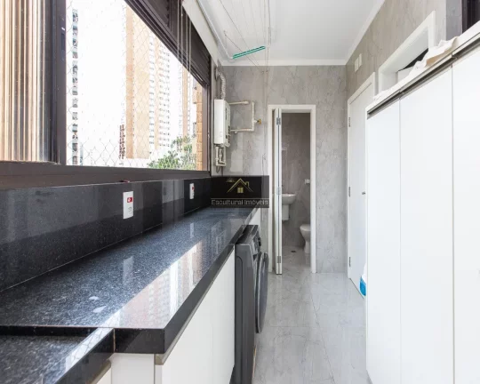 Imagem OPORTUNIDADE VILA ANDRADE LUXUOSO APARTAMENTO 254,00 M 4 SUÍTES SALA 3 AMBIENTES SALA LAREIRA VARANDA LAVABO 2 ESCRITÓRIOS LAZER 4 VAGAS E DEPÓSITO