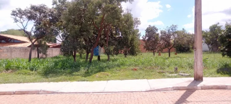 Imagem Lote em Condomínio Fechado para Venda em Brasília, Setor Habitacional Tororó (Jardim Botânico)