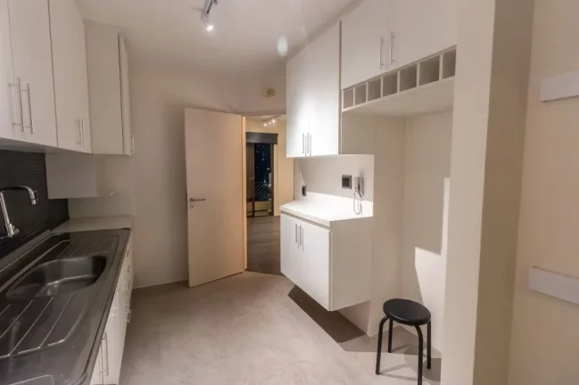 Imagem Apartamento reformado à venda na Vila Olímpia.