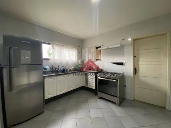 Imagem Casa com 5 dormitórios à venda por R$ 550.000,00 - Patronato - São Gonçalo/RJ