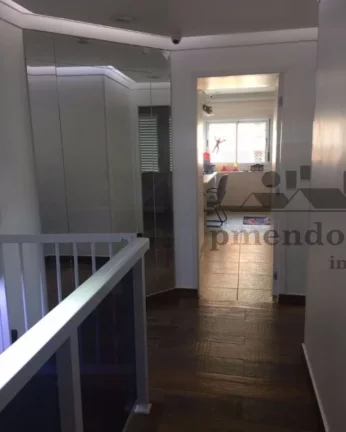 Imagem Cobertura duplex, totalmente reformada, living para 02 ambientes, piso em porcelanato, lavabo, 04 su...