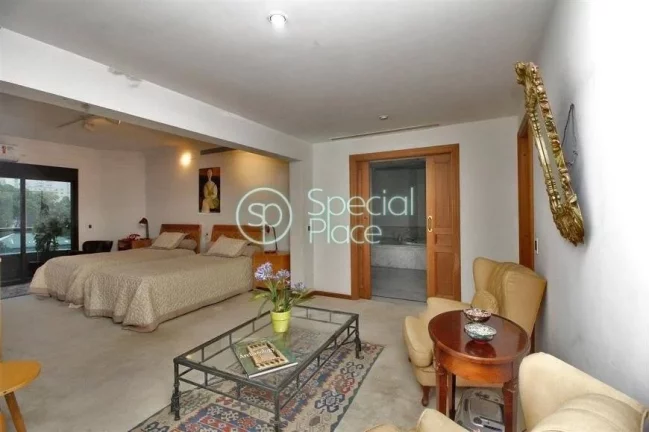 Imagem Excelente apartamento com 540m² no Jardim Paulista Amplo living com mezanino, lareira, home theater...