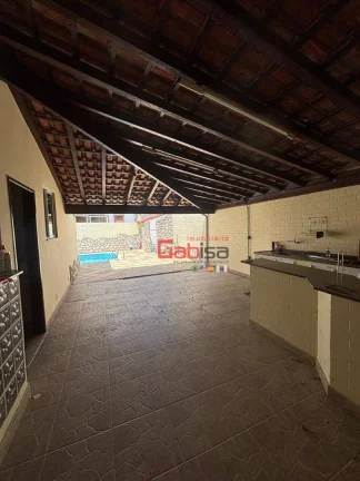Imagem Casa com 3 dormitórios à venda, 130 m² por R$ 750.000,00 - Balneário São Pedro - São Pedro da Aldeia/RJ