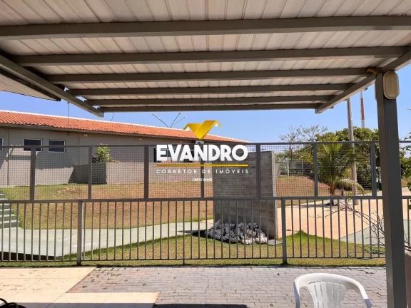 Imagem Casa em Condomínio para Venda em Cuiabá / MT no bairro Jardim Imperial