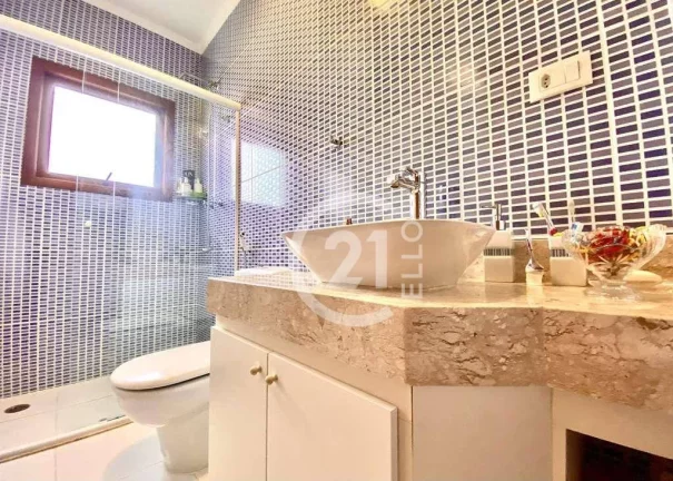 Imagem Casa com 4 dormitórios à venda, 325 m² por R$ 1.110.000,00 - Jardim São Vicente - Cotia/SP