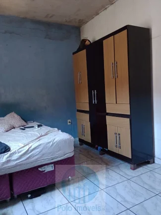 Imagem Casa térrea a venda R$ 270.000, bairro Presidente Dutra com 2 quartos sendo 1 suíte, 3 vagas de garagem em Ribeirão Preto - SP