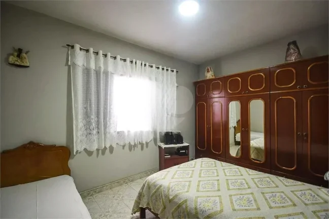 Imagem Casa Térrea à venda com 2 quartos, sendo 1 suíte, em Vila Sônia, São Paulo - SP