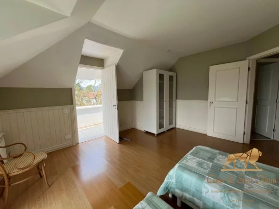 Imagem Belíssima casa a venda em Campos do Jordão - SP