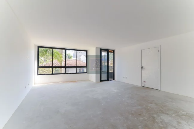 Imagem HUGO LANGE - Apartamento 3 suítes. 3 vagas. 142,63 m² privativos.
