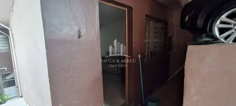Imagem São 2 Casas 125m², Com 5 e 4 Cômodos, Laje, Escritura, 1 Vaga, 1 Quadra da Av. Pres. Castelo Branco no Jardim Zaíra, Mauá-SP