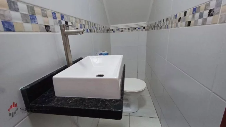 Imagem Sobrado com 2 dormitórios à venda, 58 m² por R$ 320.000,00 - Maracanã - Praia Grande/SP