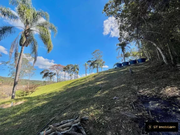 Imagem Chácara no Rio Acima à Venda com Escritura - 2.000 m² por R$ 180 mil