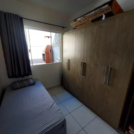 Imagem Casa Geminada para Venda em Sarandi, Parque Residencial Bom Pastor, 3 dormitórios, 1 banheiro, 2 vagas