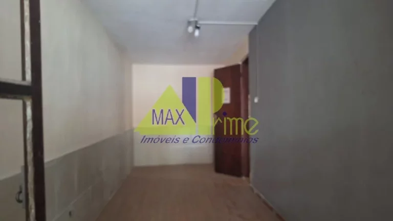 Imagem Aluguel de Casa Espaçosa na Vila Guilhermina, São Paulo-SP: 2 Quartos, 2 Salas, 1 Banheiro, 2 Vagas, 110m².