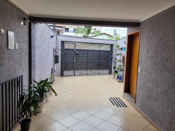Imagem Sobrado maravilhoso 136 m² 3 Dormitórios Sendo 1 Suíte 3 Vagas de Garagens