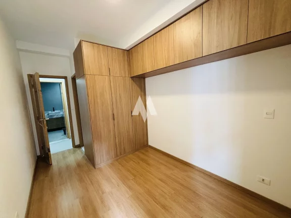 Imagem Apartamento à Venda com 2 dormitórios e vaga demarcada em José Menino, Santos/SP