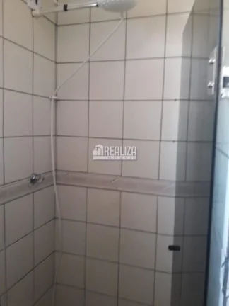 Imagem Apartamento de 2 dormitórios à venda no Condomínio Edifício Cerradão, bairro Mercês, em Uberaba - Completo e pronto para morar!