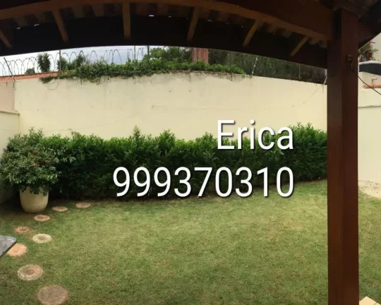 Imagem Lindo sobrado em condomínio fechado com 4 suítes FL11