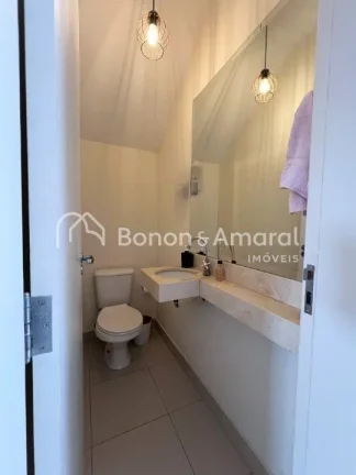 Imagem More em uma charmosa casa de vila!

 Um refúgio aconchegante em um condomínio com cara de vila, pe...