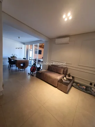 Imagem Este moderno sobrado, bem localizado dentro do condomínio, oferece 2 quartos, sendo uma suíte com ...