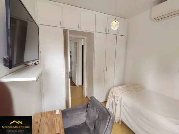 Imagem Apartamento Vila Olímpia com 65 m², Sala com Varanda, 2 Dormitórios, Ar Condicionado, 1 Vaga, Edifício com Portaria 24 hs