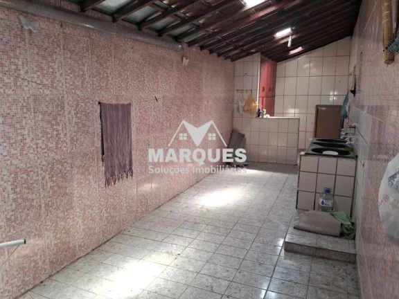 Imagem Ótima Oportunidade! Sobrado + 2 Casas para Moradia