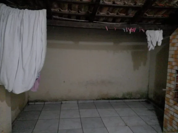 Imagem Sobrado no Vitória Regia - CIC - Próximo a Bosch - R$300 mil