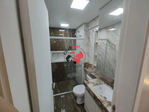 Imagem Sofisticação e Conforto: Apartamento Reformado com 3 Dormitórios e 2 Vagas à Venda em São Caetano