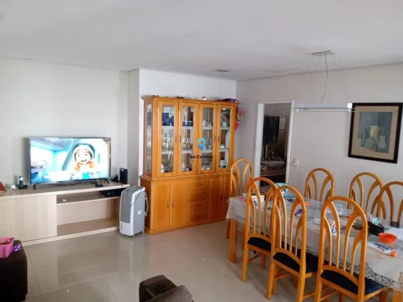 Ótima oportunidade de adquirir uma casa no bairro Parque Turistas, em Contagem - MG. Com diversas c...