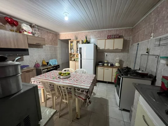Imagem Casa no Dezoito do Forte: Charme e Conforto ao Sul da Cidade | 120m² - Consultor Imobiliário Especialista